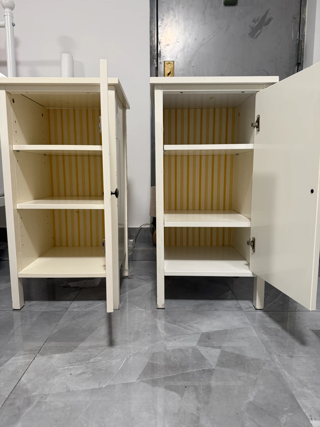 White night stands - photo 2