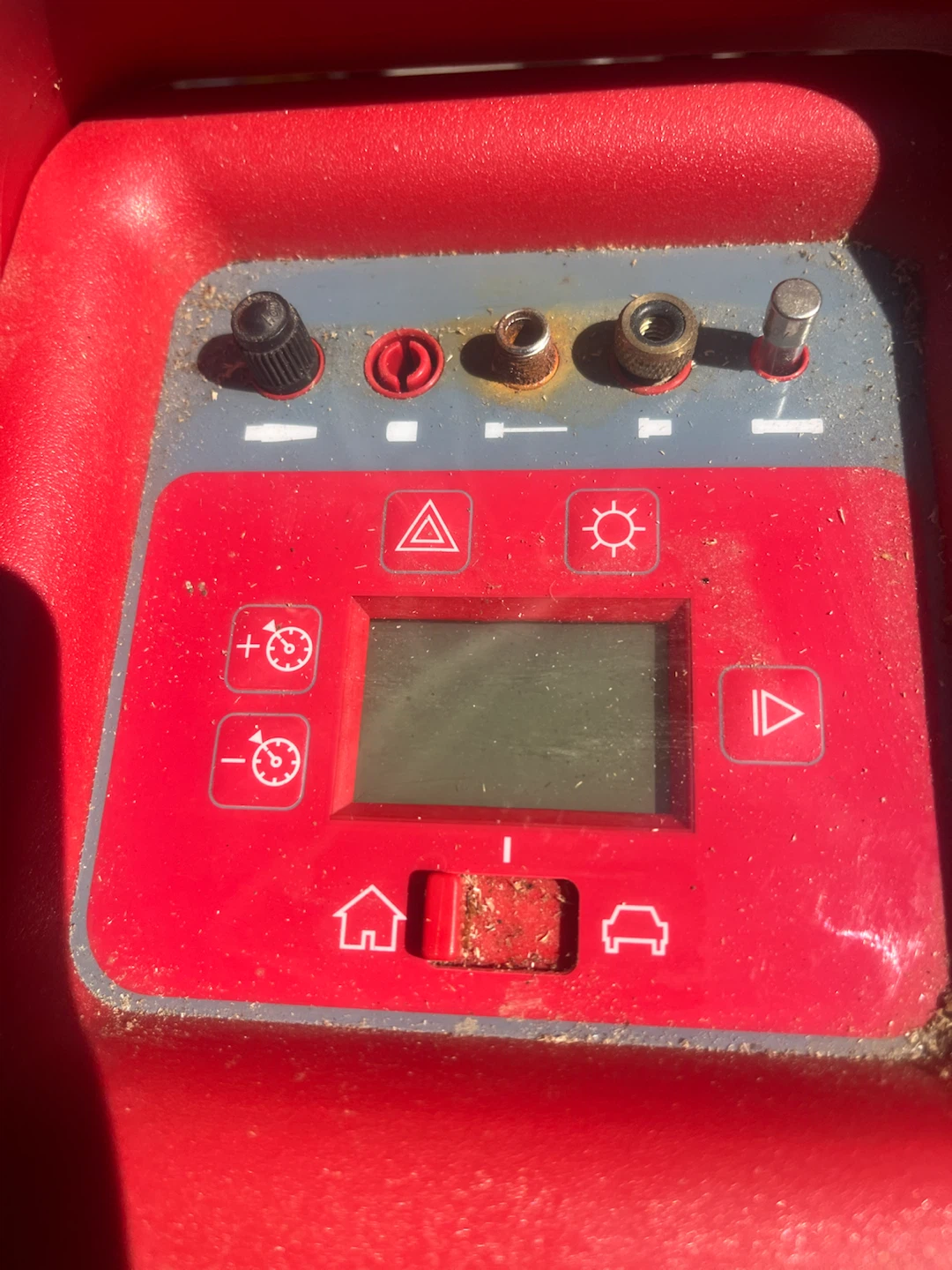 Motomaster Digital Road & Home Inflator - photo 2