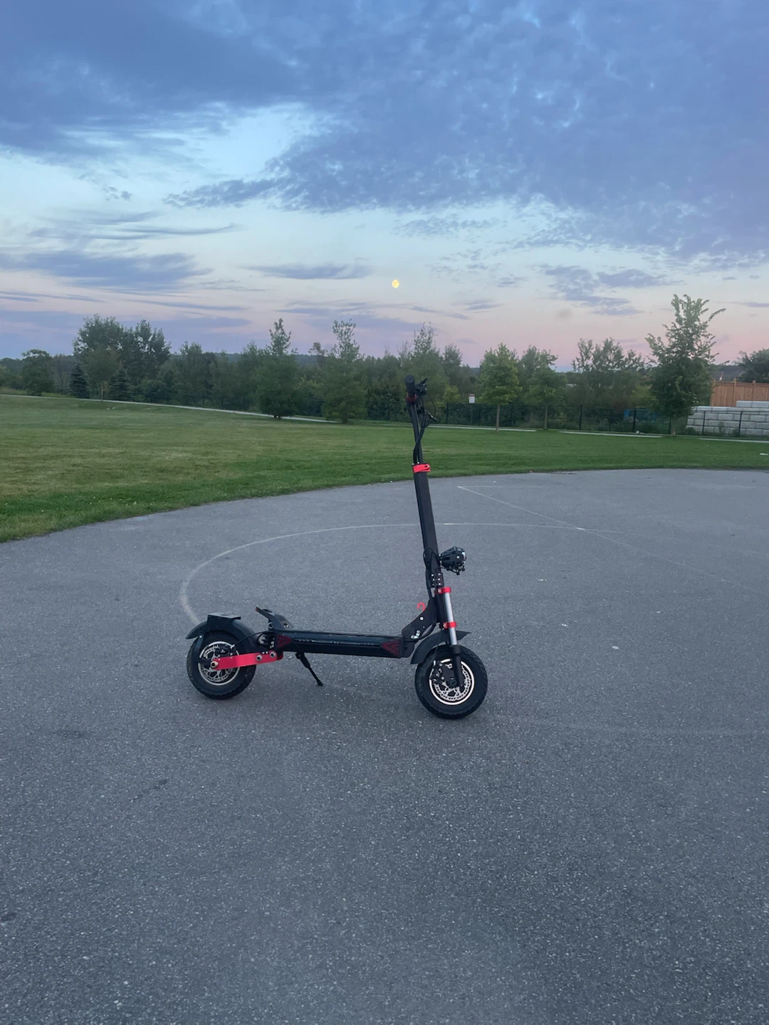 iScooter IX8 dual motor electric scooter
