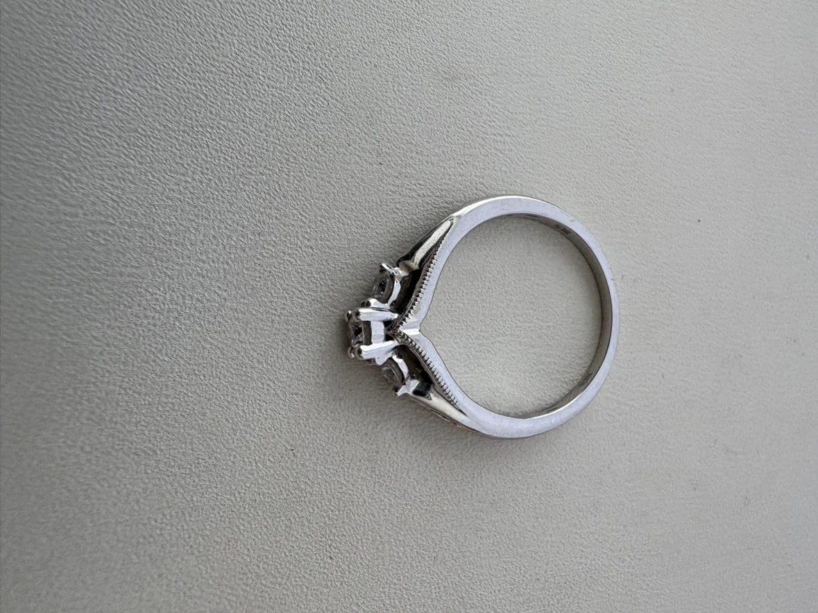 10K White Gold Diamond Engagement Ring Size 6.5 - photo 4