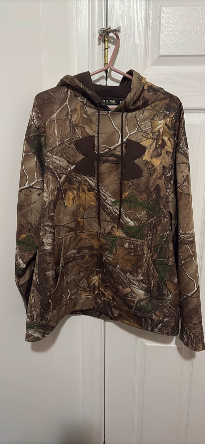 Under Armour Camo Hoodie XL
