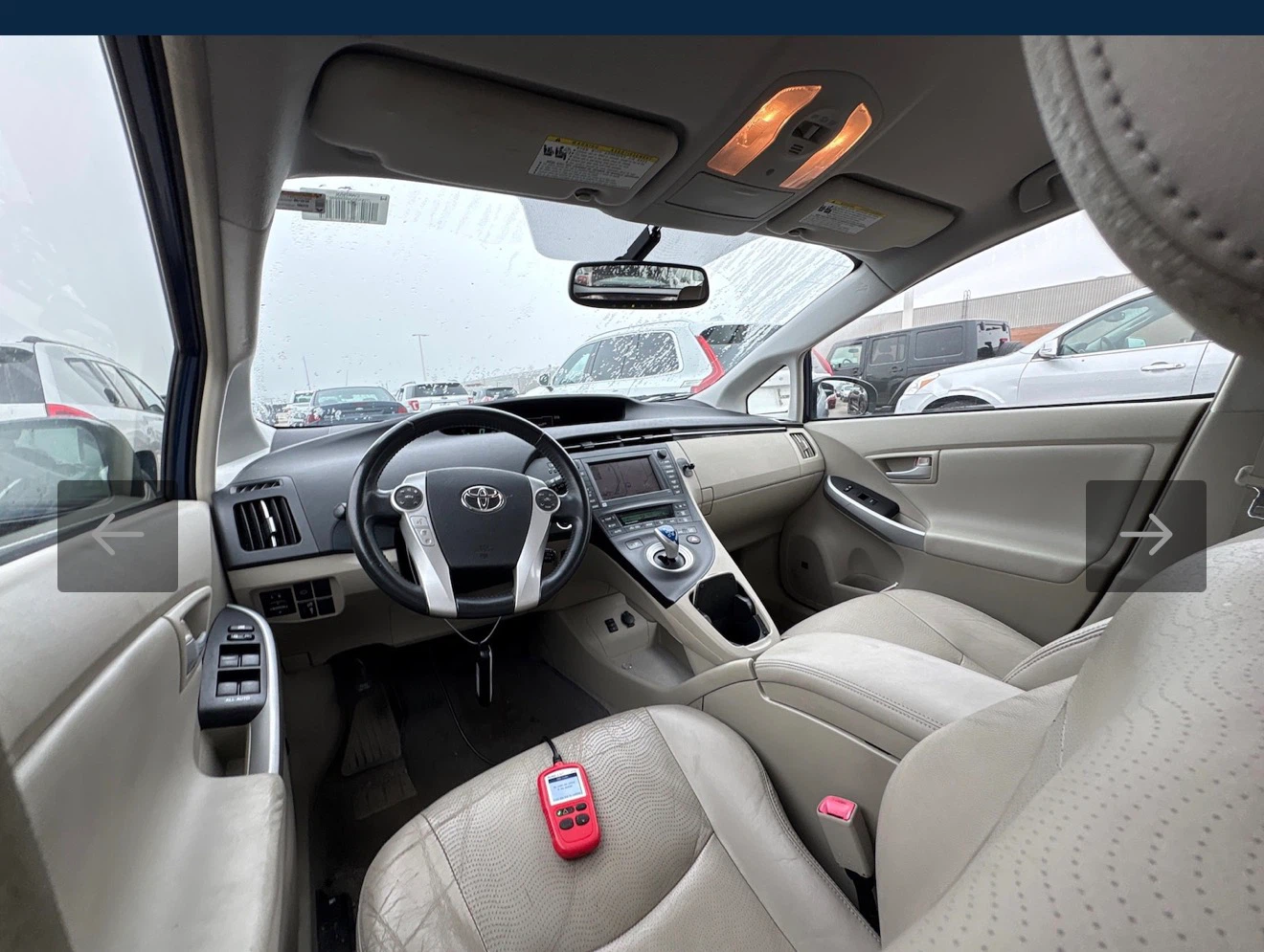 2010Toyota Camry LE Sedan - photo 3
