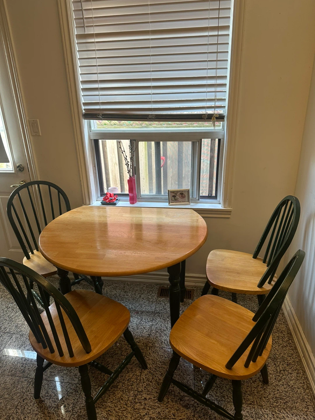 Drop Leaf Kitchen Table with 4 Chairs