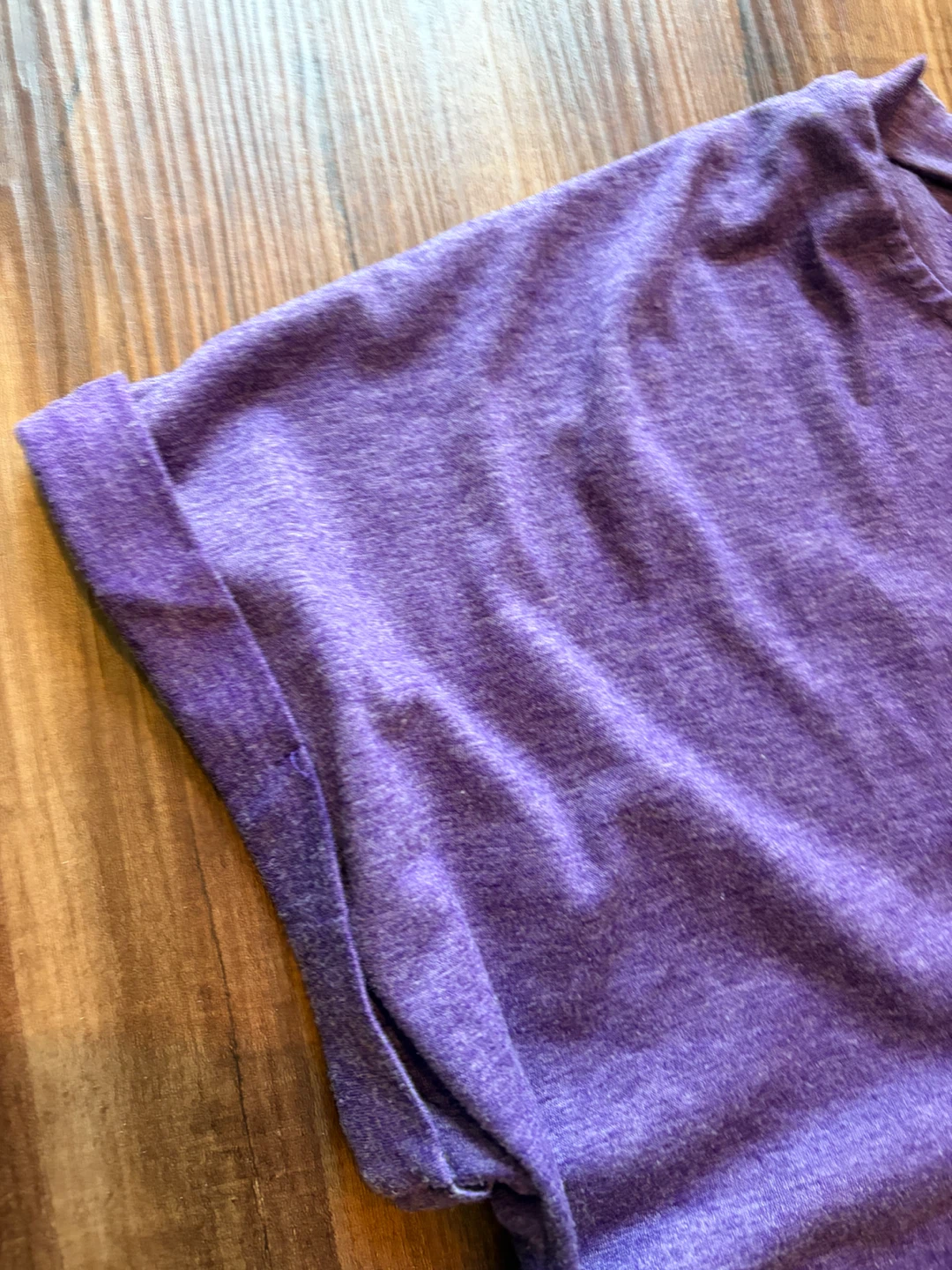 Women’s large purple t-shirt - photo 2