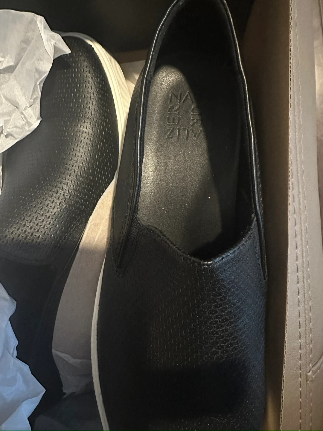 New Naturalizer Sneakers - Black Leather - Size 10