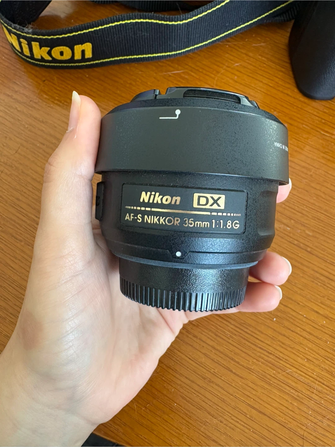 Nikon D7000 DSLR + 35mm NIKKOR lens + 2x microSD cards and bag - photo 2