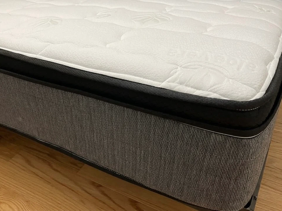 King size mattress - photo 2