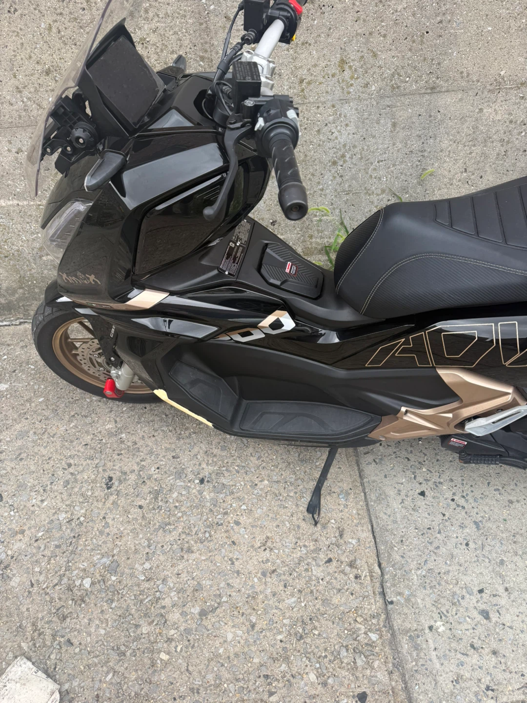 Bici scooter negra