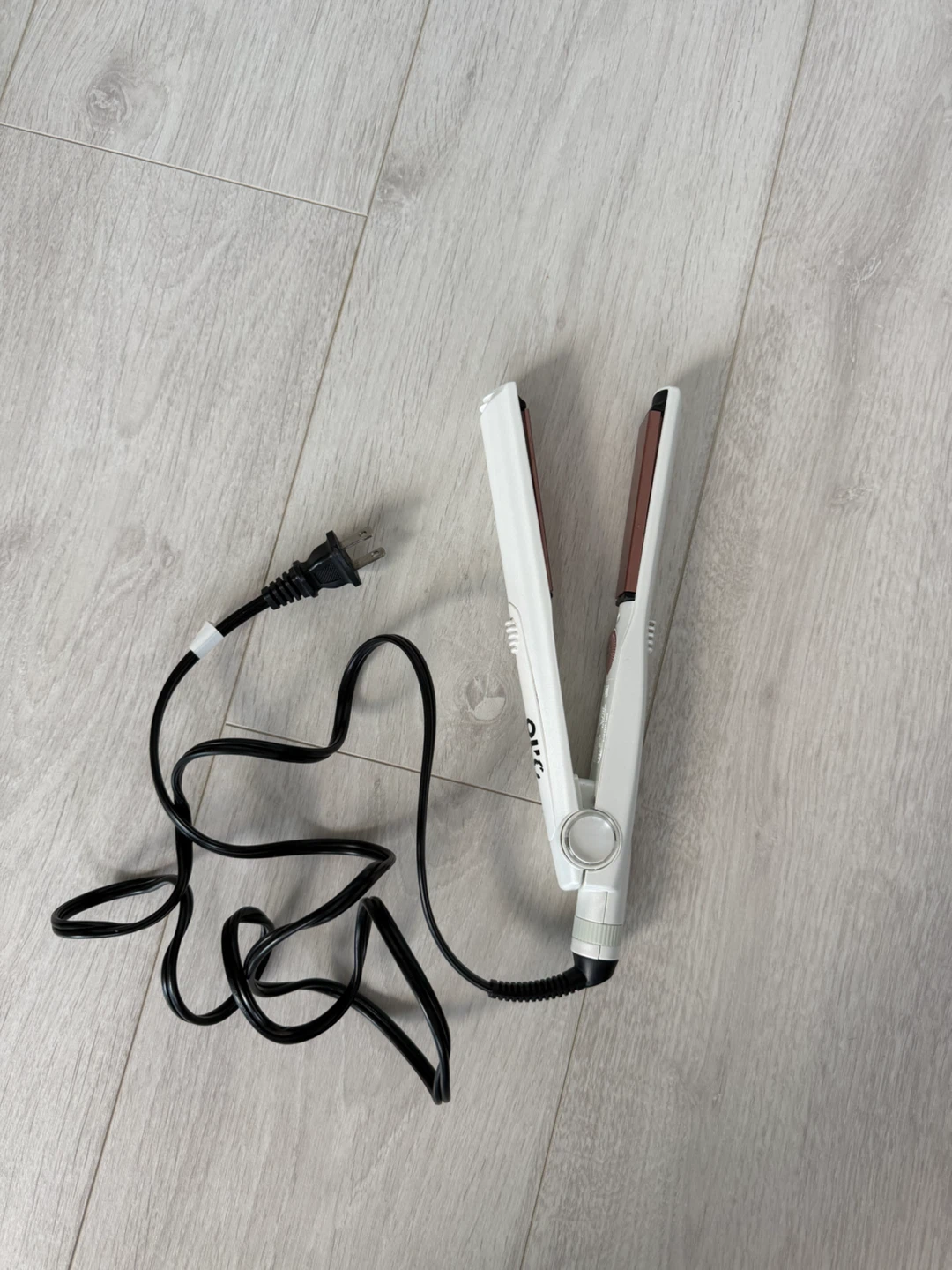 Quo Original Ceramic Hair Straightener - photo 2