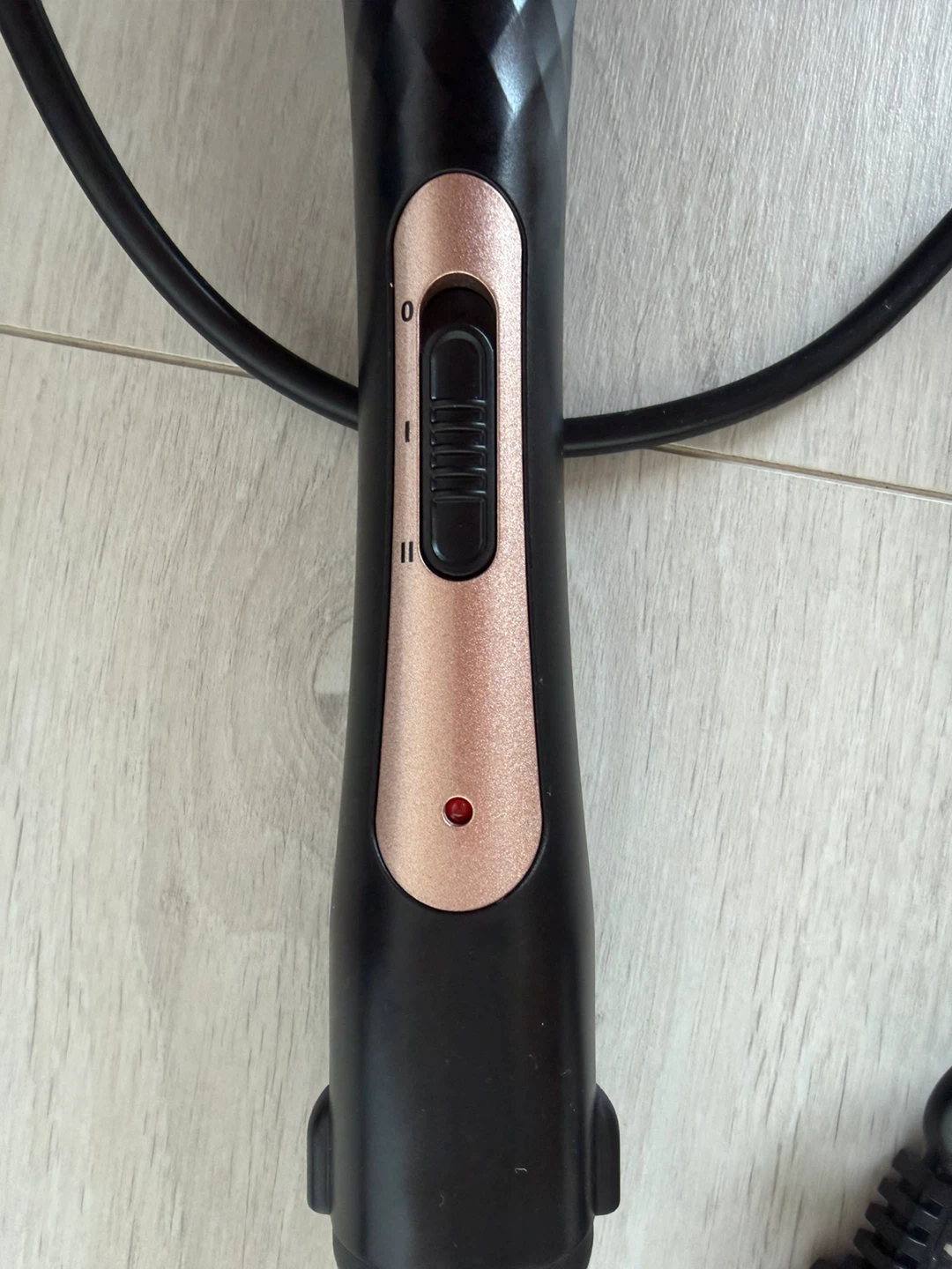Tapered Curling Wand with Heat Glove - photo 3