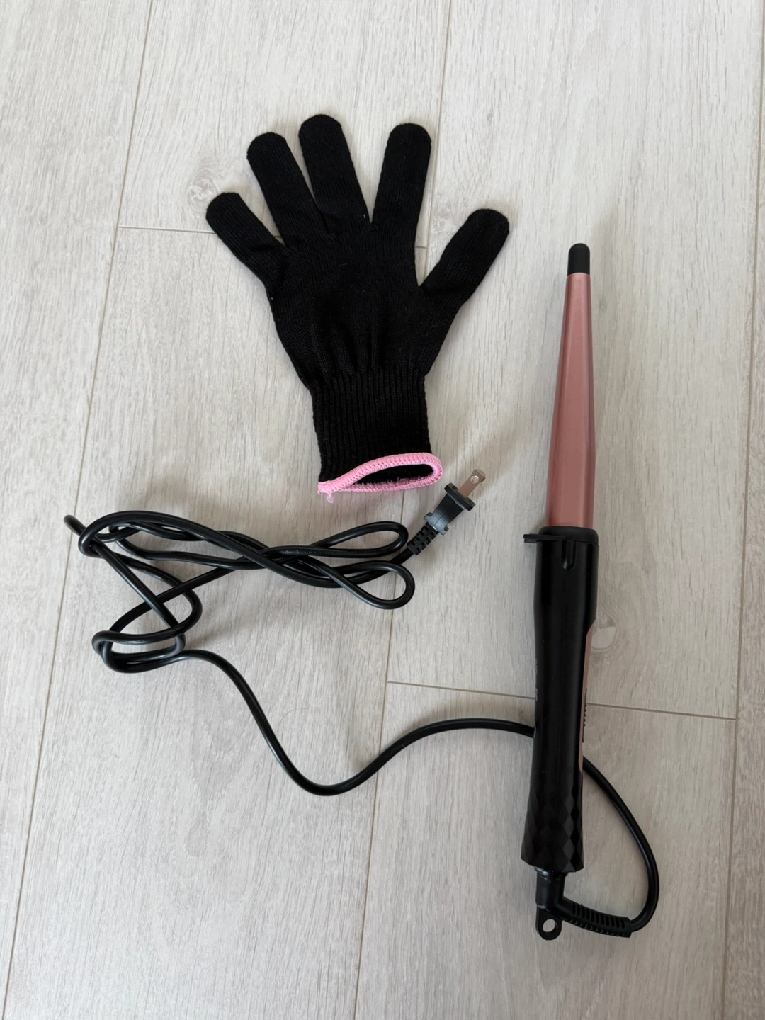 Tapered Curling Wand with Heat Glove