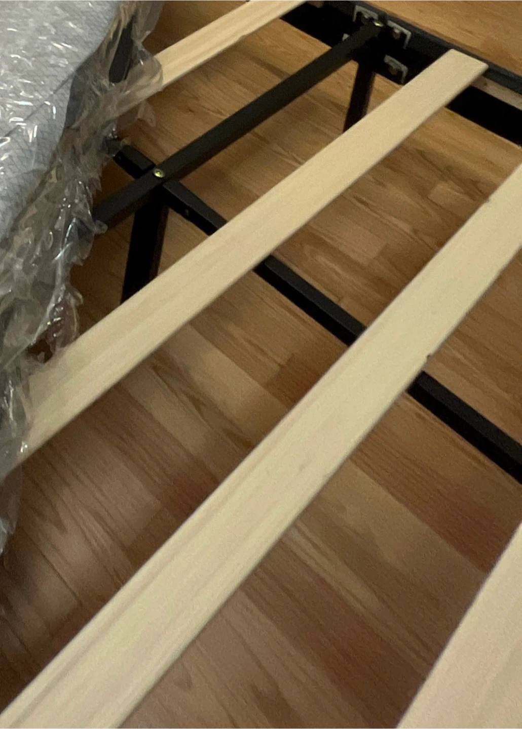 queen bed frame with headboard (like new) - photo 2