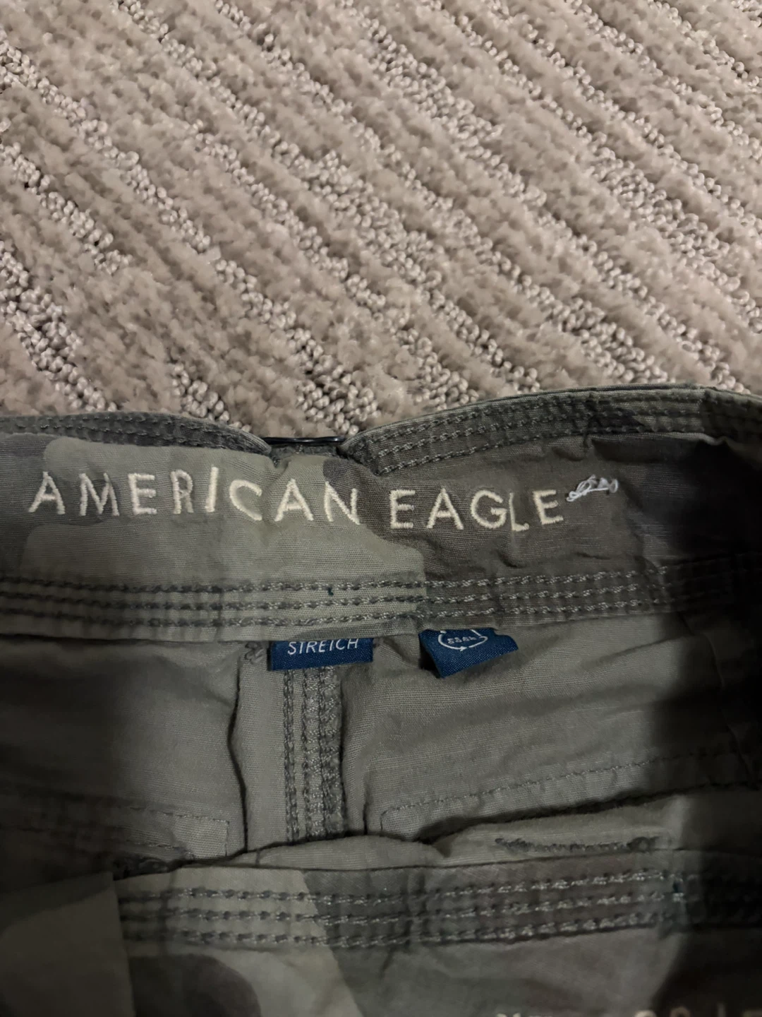 American Eagle Camo Cargo Pants - photo 2