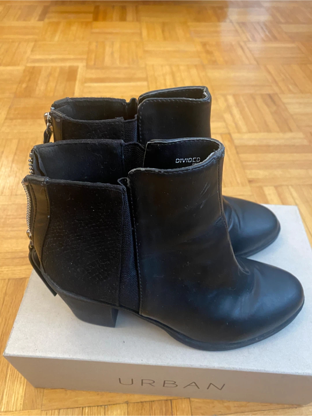 Divided Black Ankle Boots with Zipper - photo 4