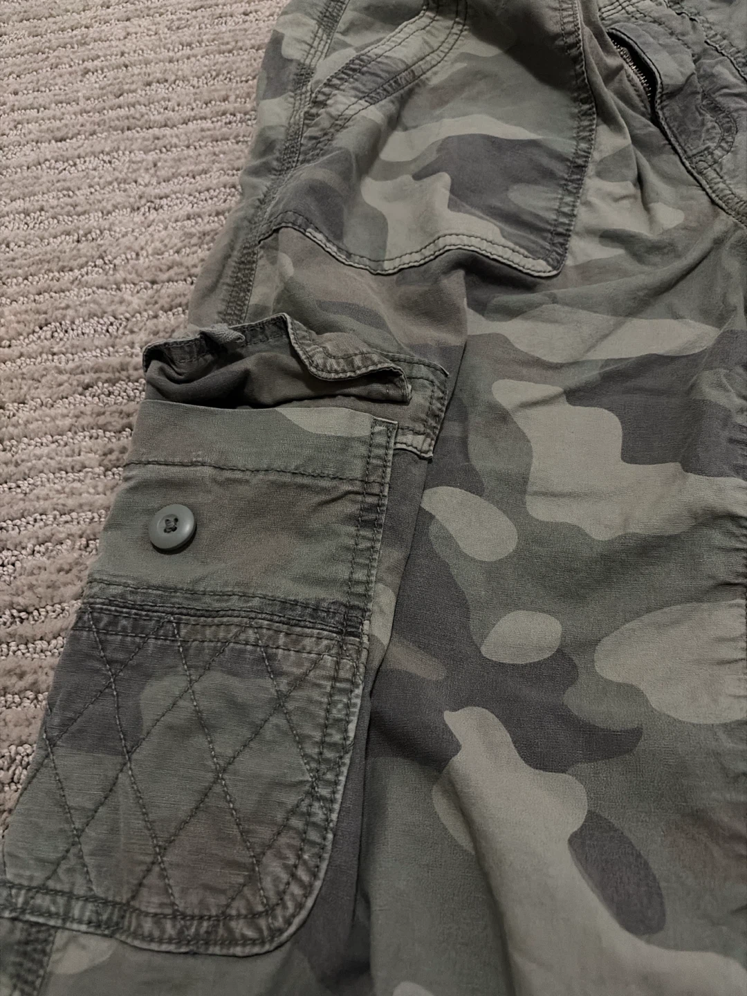 American Eagle Camo Cargo Pants - photo 3