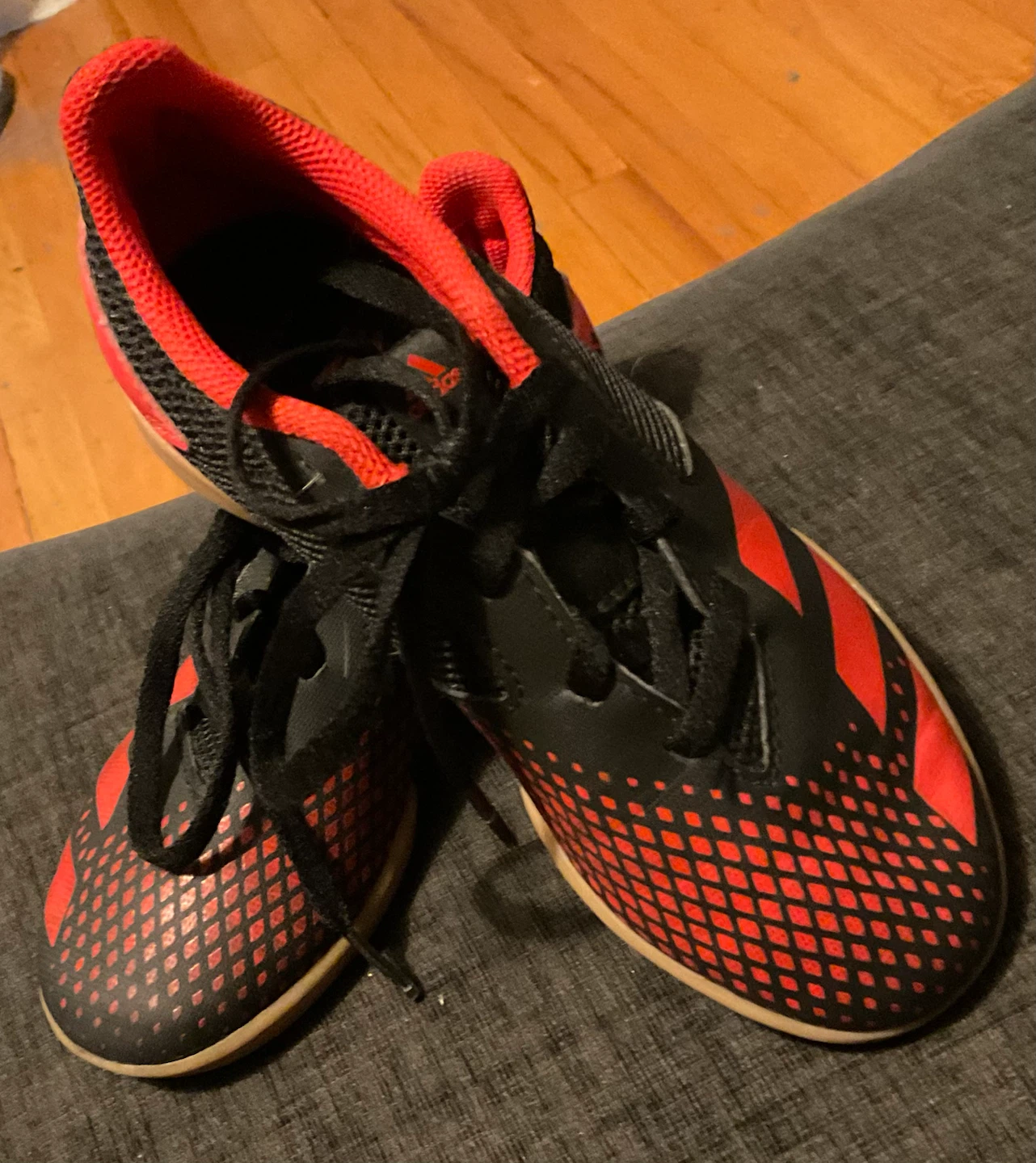 Adidas kids Predator 20.4 Indoor Soccer Shoes