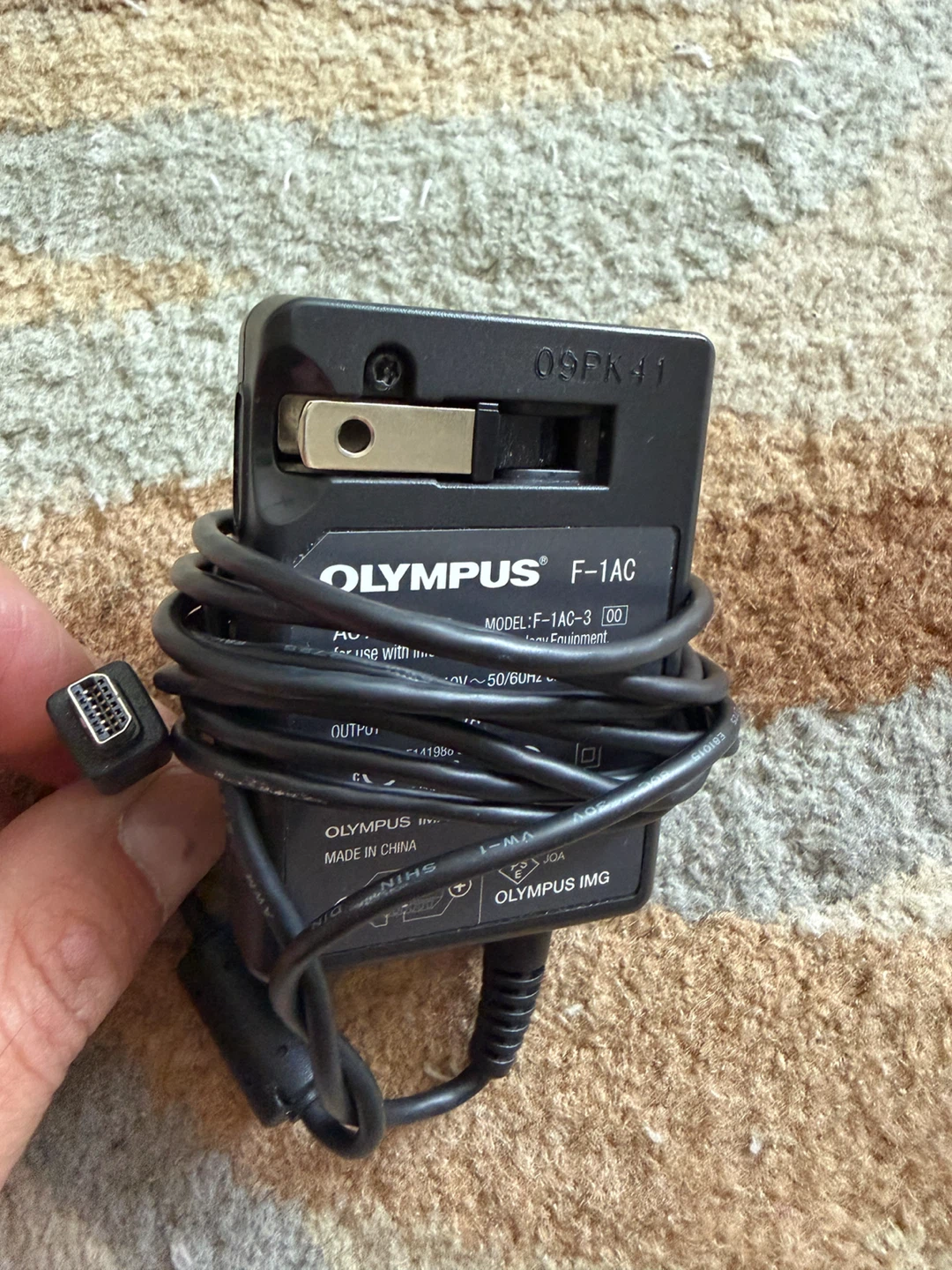 Olympus F-1AC-3 AC Charger Adapter