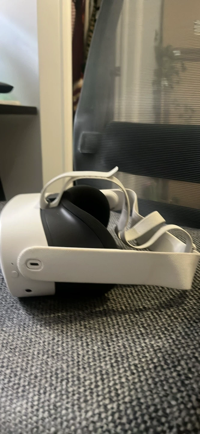 Meta Quest 3S 128 GB Virtual Reality Headset - photo 2