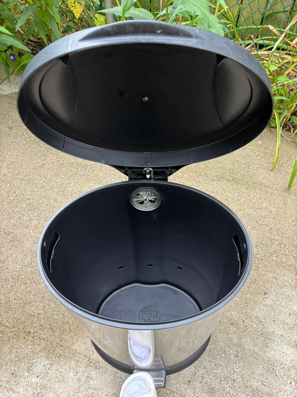 Stainless Steel Pedal Bin - photo 4