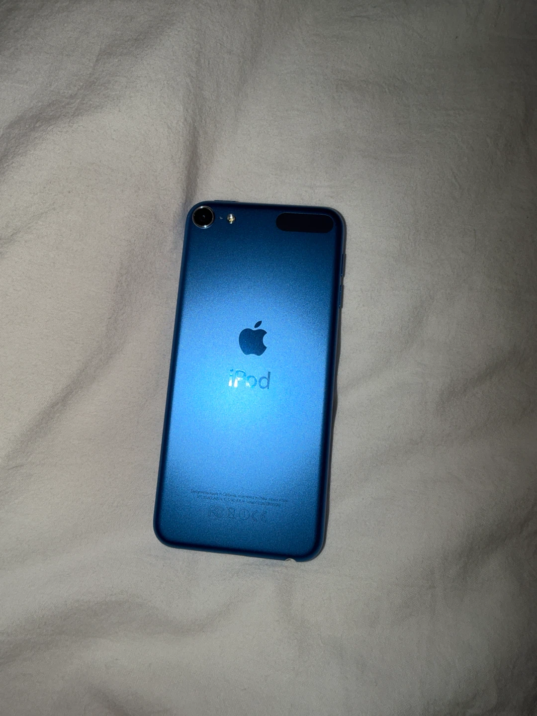 Apple iPod Touch (6th Gen) Blue with Case & Screen Protector - photo 2