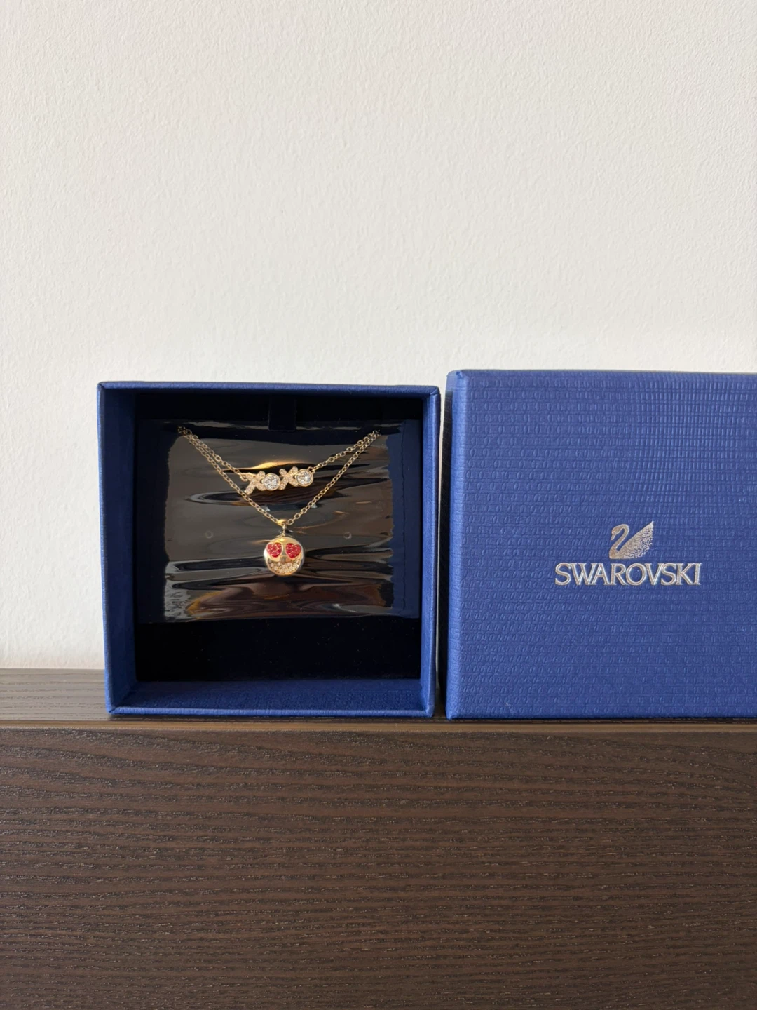 Swarovski Humorist XOXO Pendant Necklace Set – New with Tags