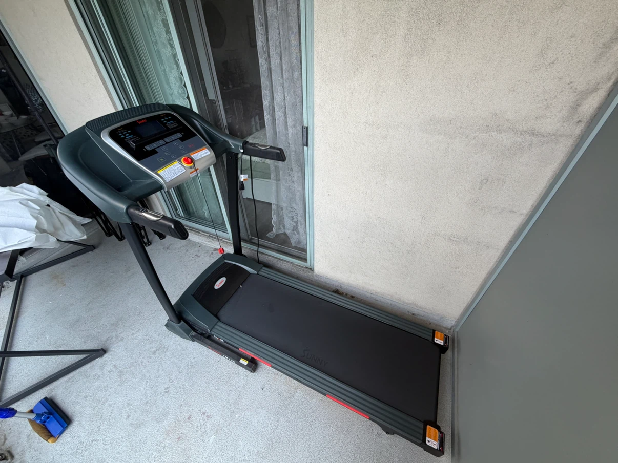Sunny Health & Fitness SF-T7805 Treadmill