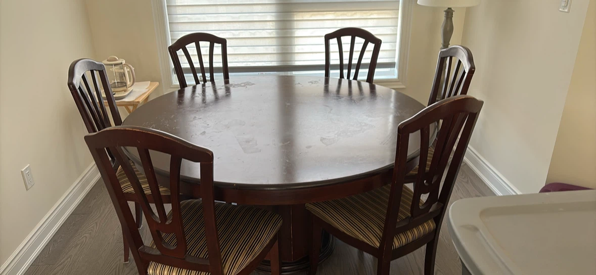 Round Dining Table with 4 Chairs - photo 2