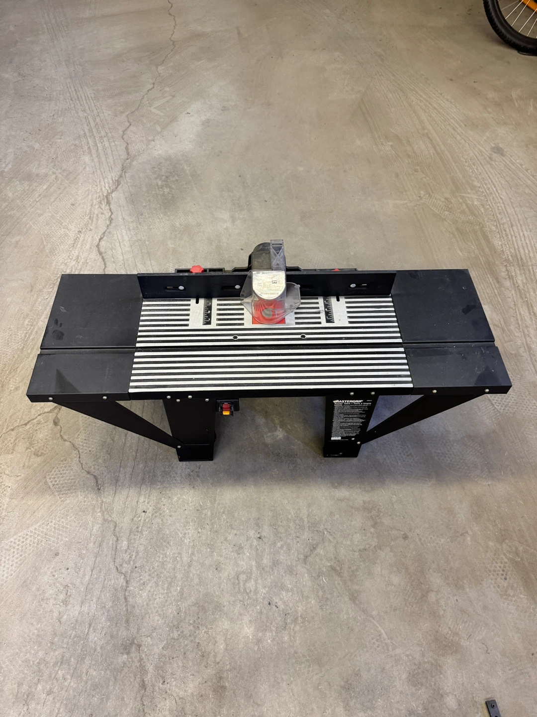 Craftsman Router Table with Router Bit Set - photo 4