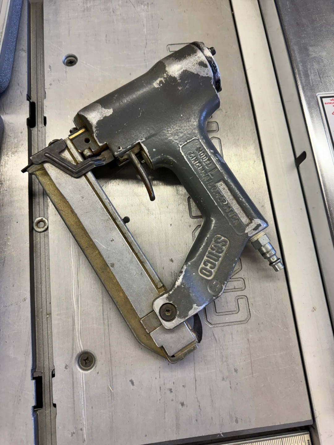 SENCO Pneumatic Stapler