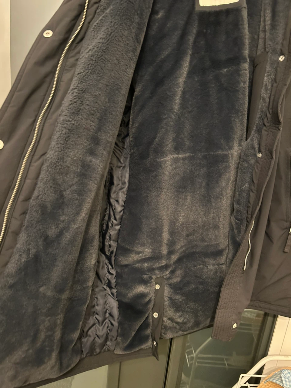 Woman’s winter coat - photo 3