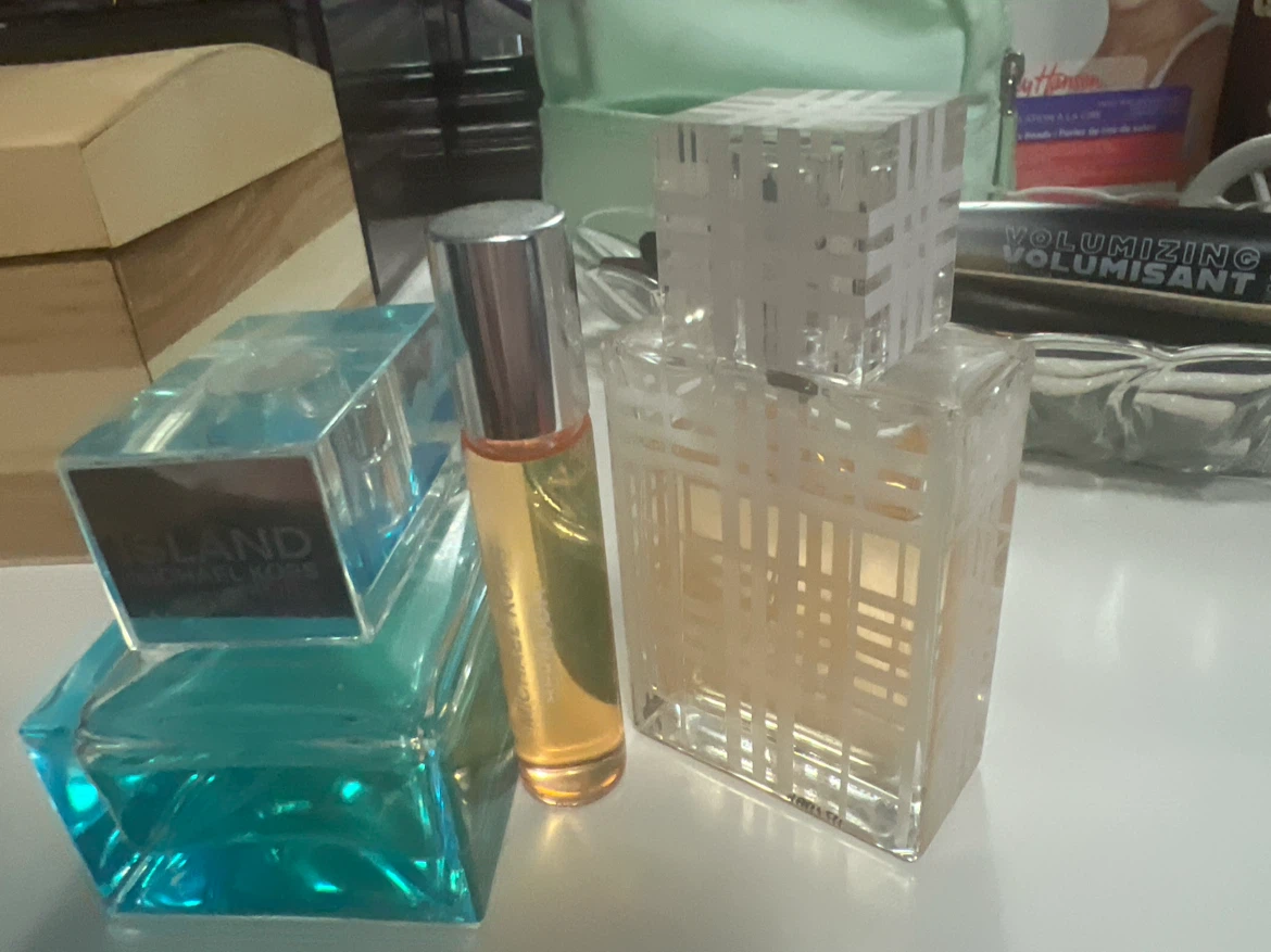 Michael Kors Island / Burberry Perfume Set