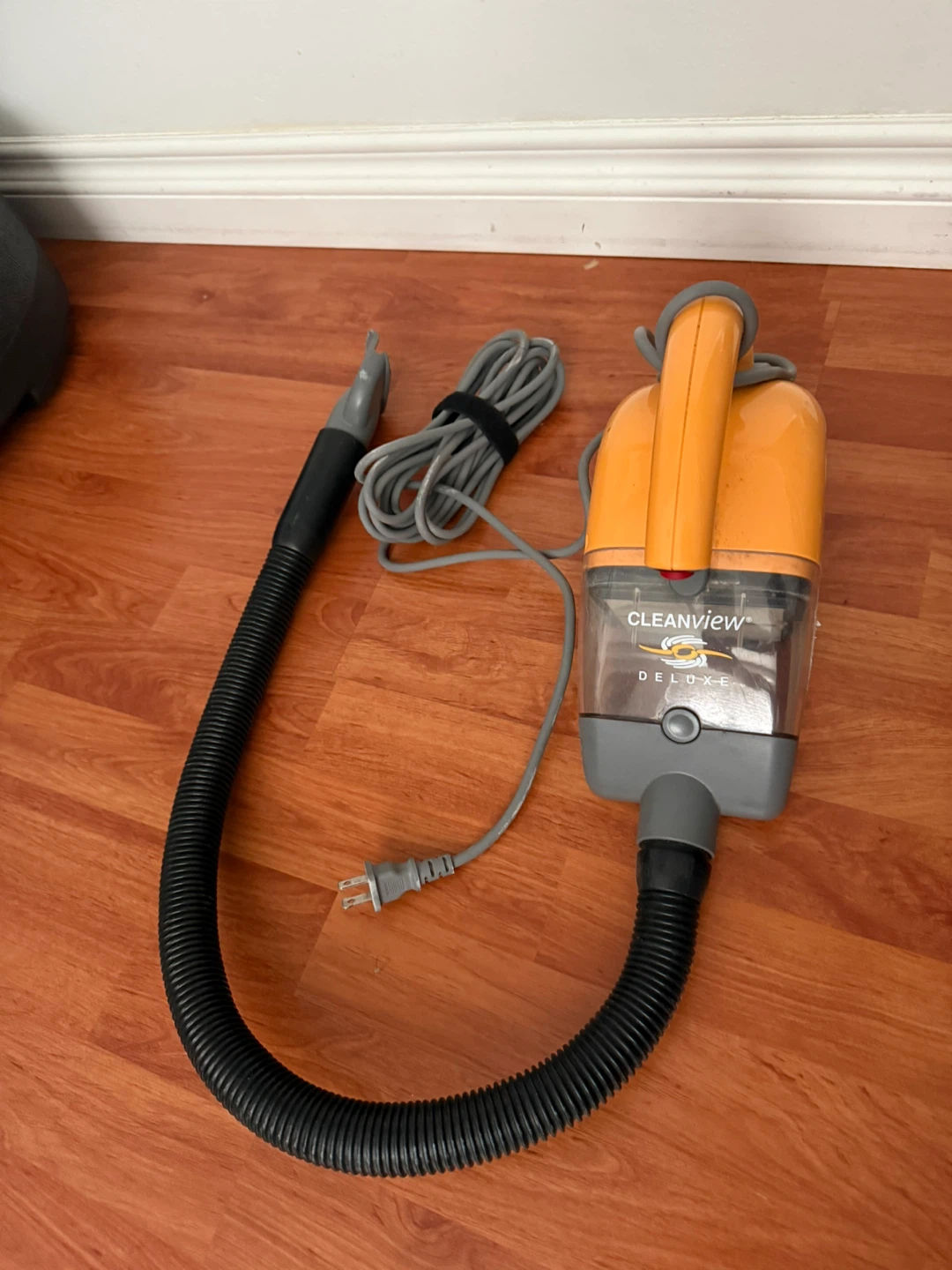 Bissell Cleanview Deluxe Handheld Vacuum