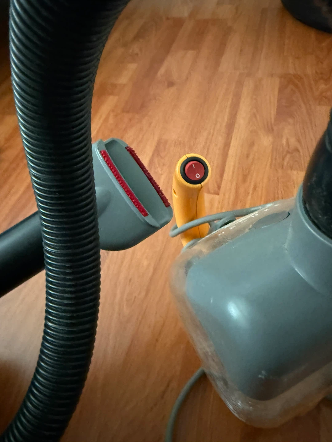 Bissell Cleanview Deluxe Handheld Vacuum - photo 4