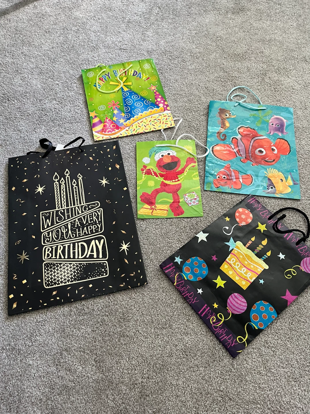 13 gift bags (everything for $5) - photo 3