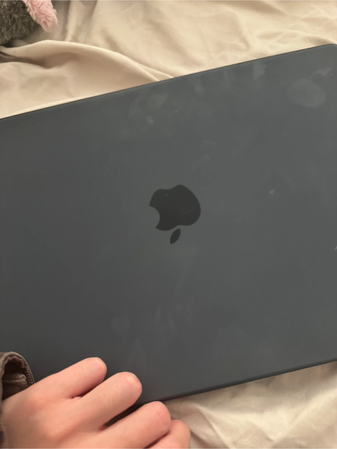 Apple Macbook pro 2024