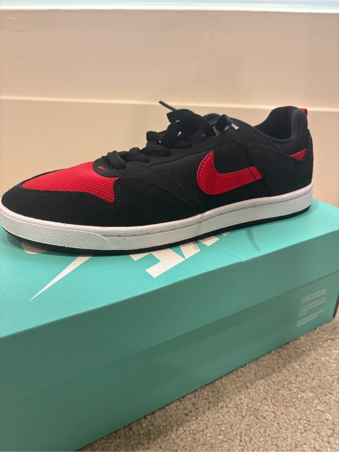 Nike SB Alleyoop Shoes Black Red Size 8.5 Mens - photo 5