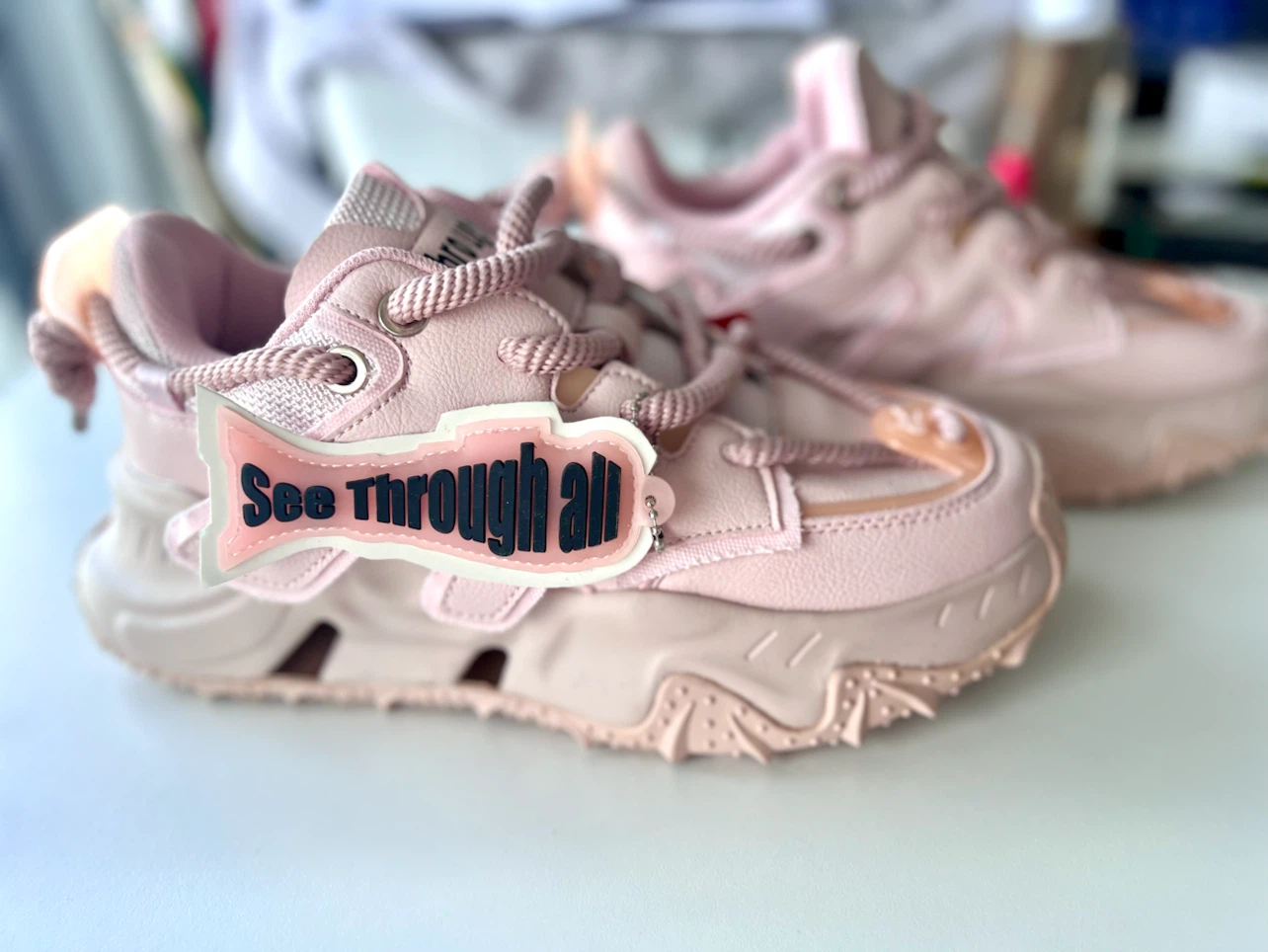 Powder Pink Flysing Fish No.1 sneakers. W8.5-9 - photo 4