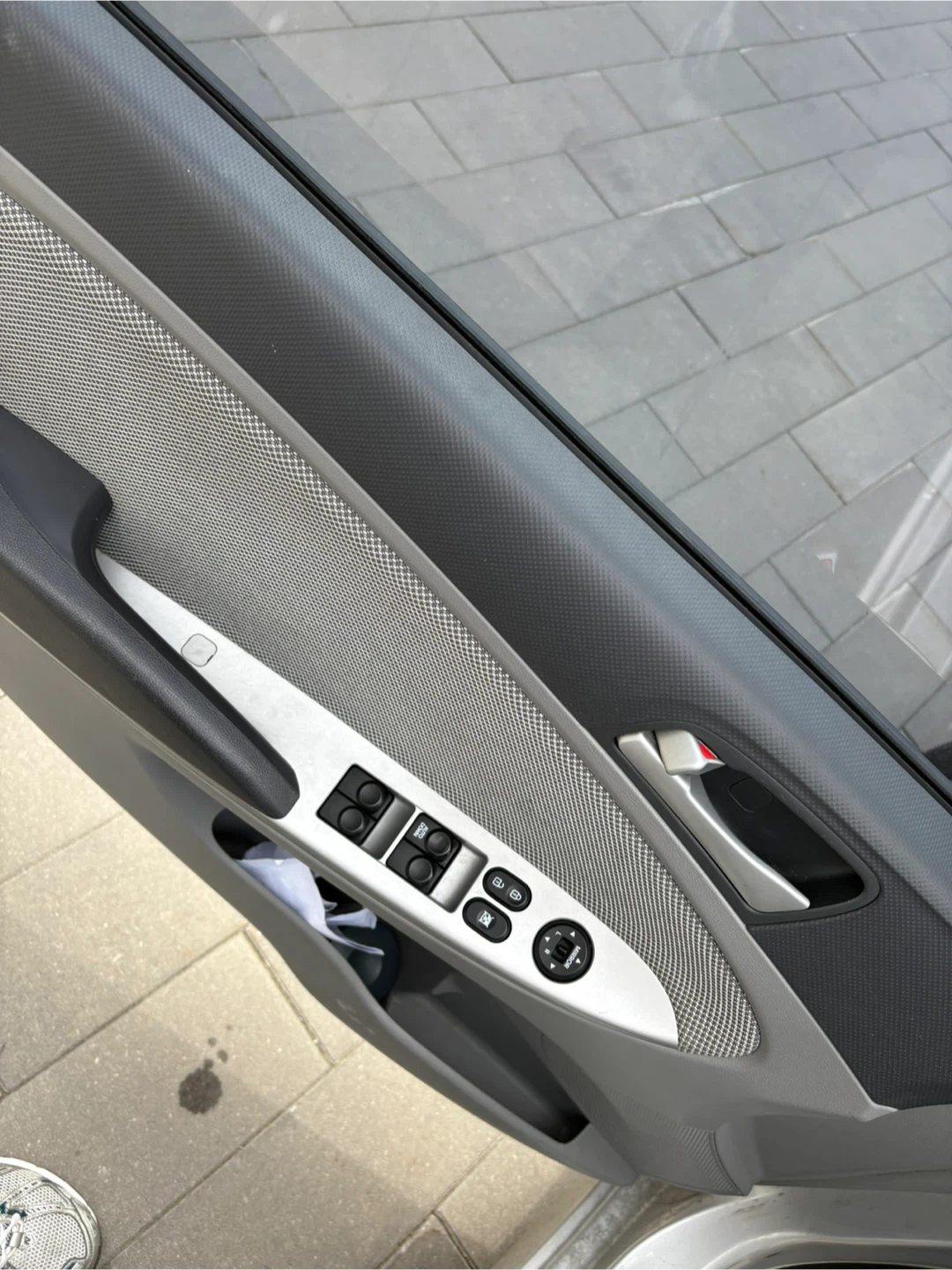 Hyundai Used Car - photo 2