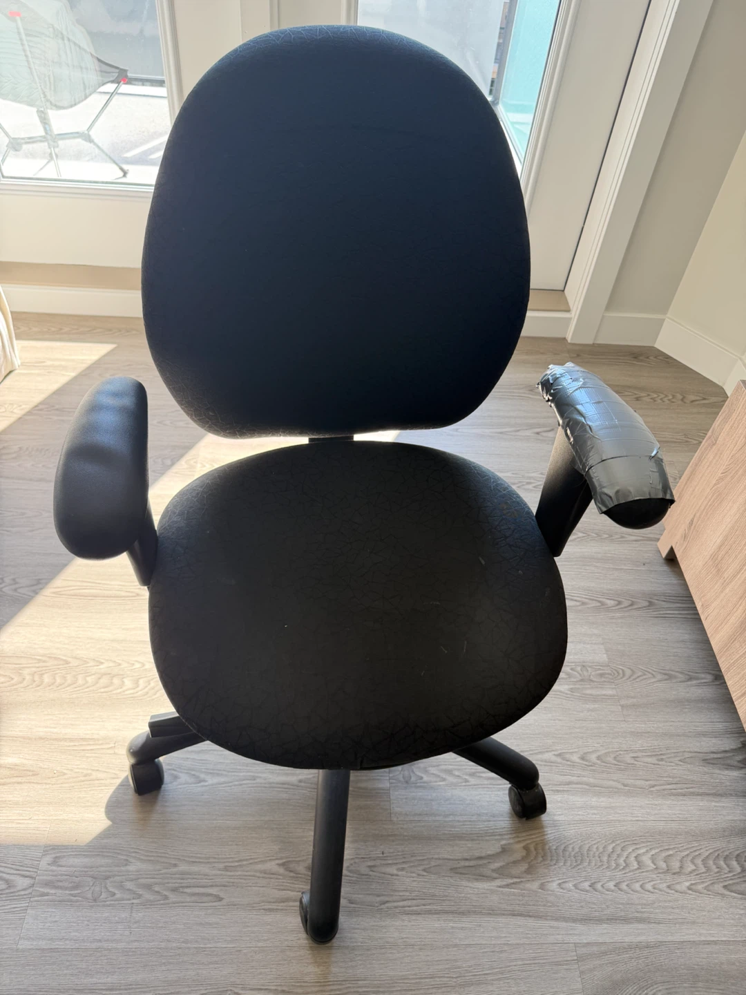 Office chair - photo 2