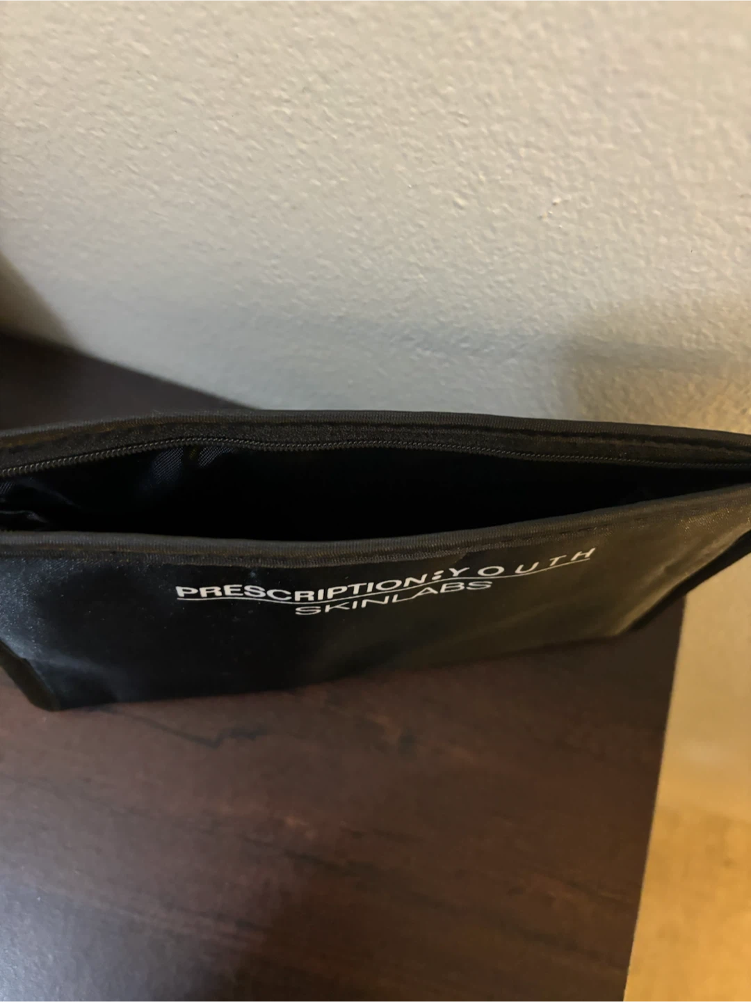 NEW-SkinLabs Prescription Youth Cosmetic Bag - photo 2
