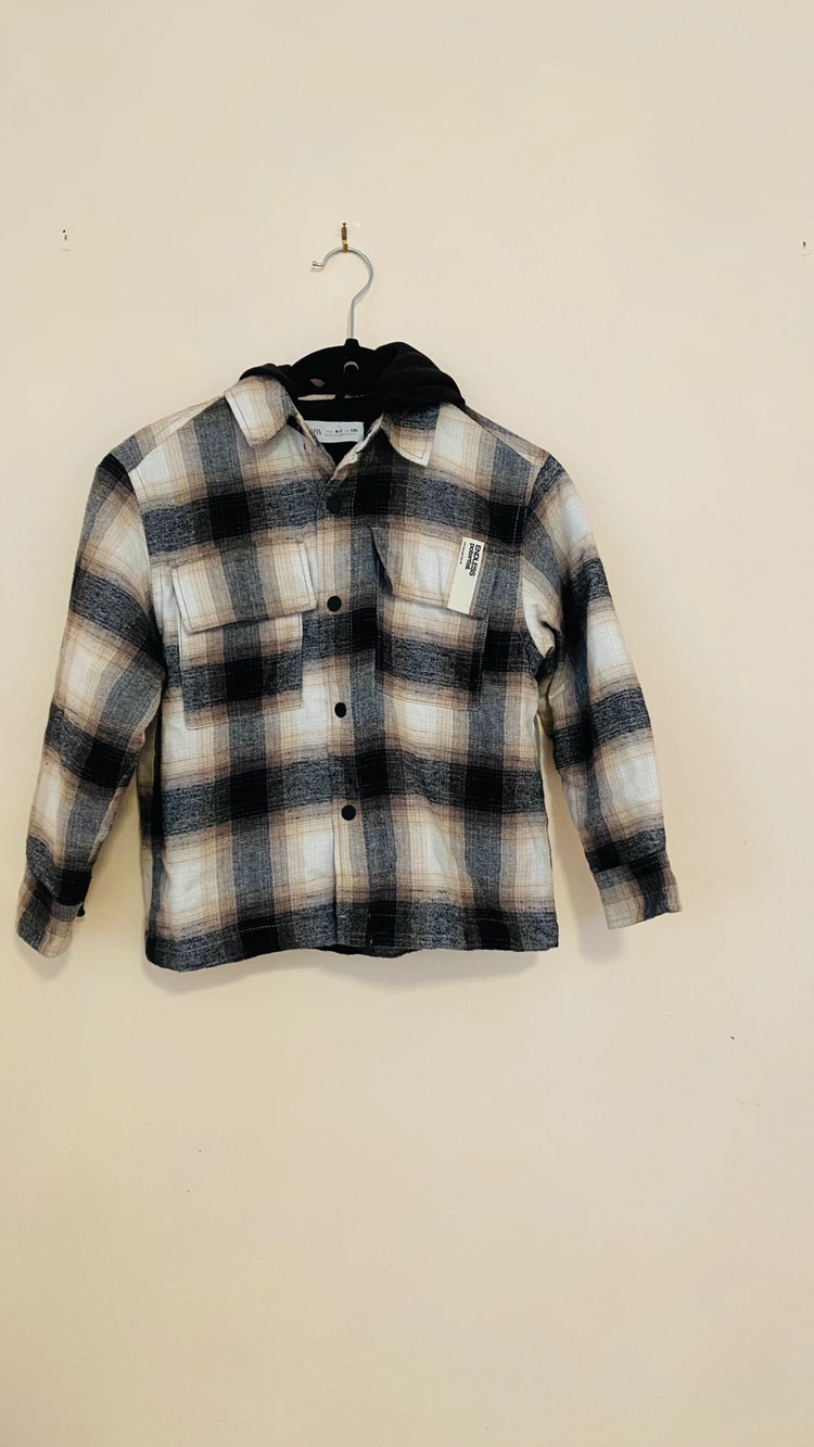 Zara boys quilted hooded flannel size 6/7 - photo 2