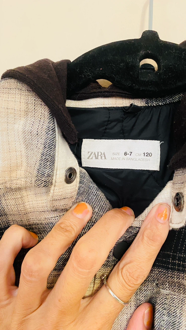 Zara boys quilted hooded flannel size 6/7 - photo 4