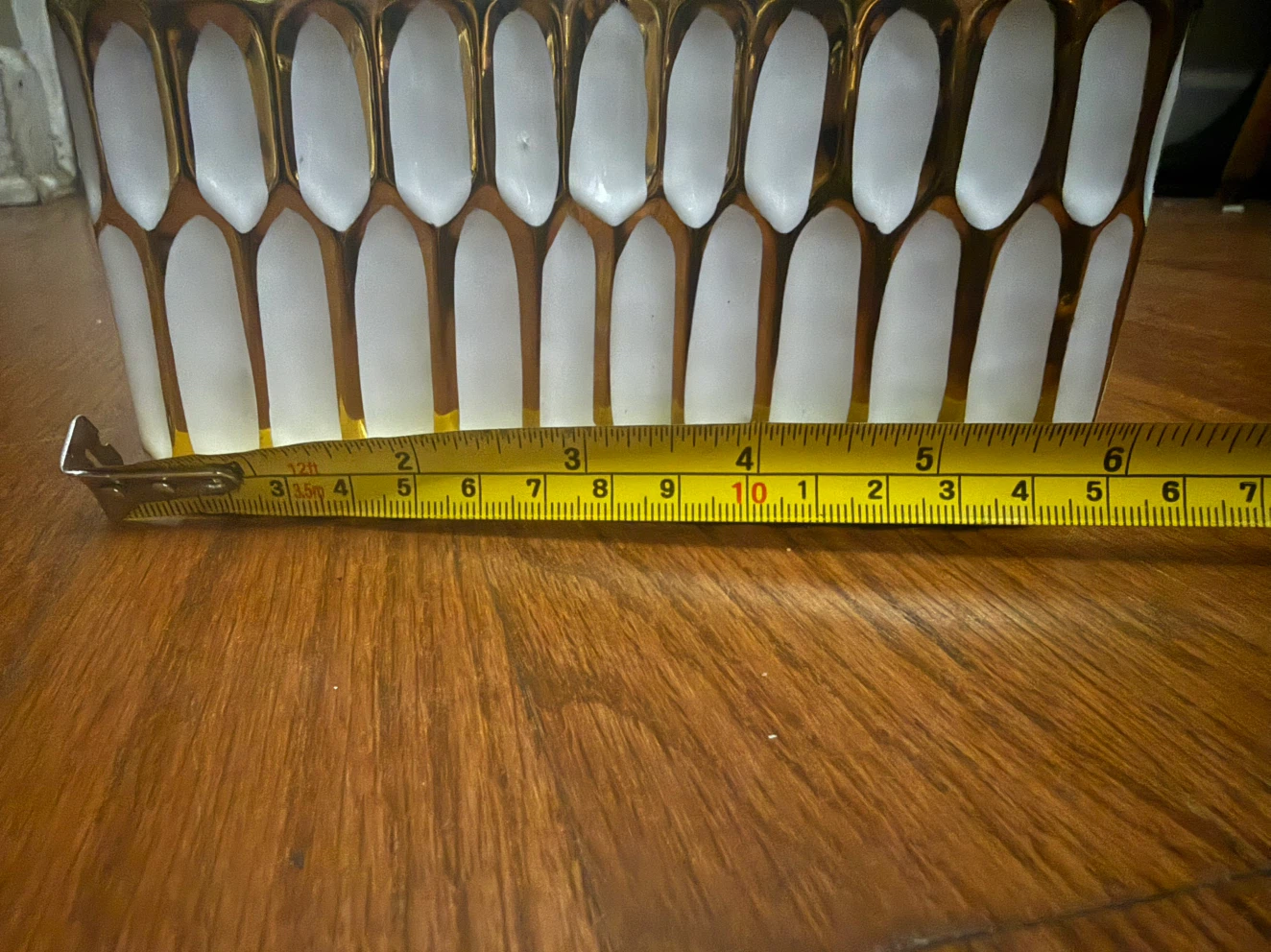 White and gold decorative piece - photo 3