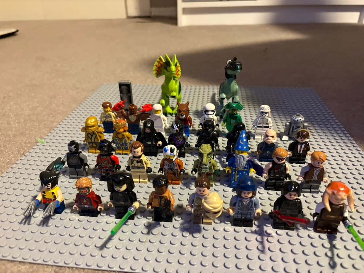 Misc Lego mini figure lot