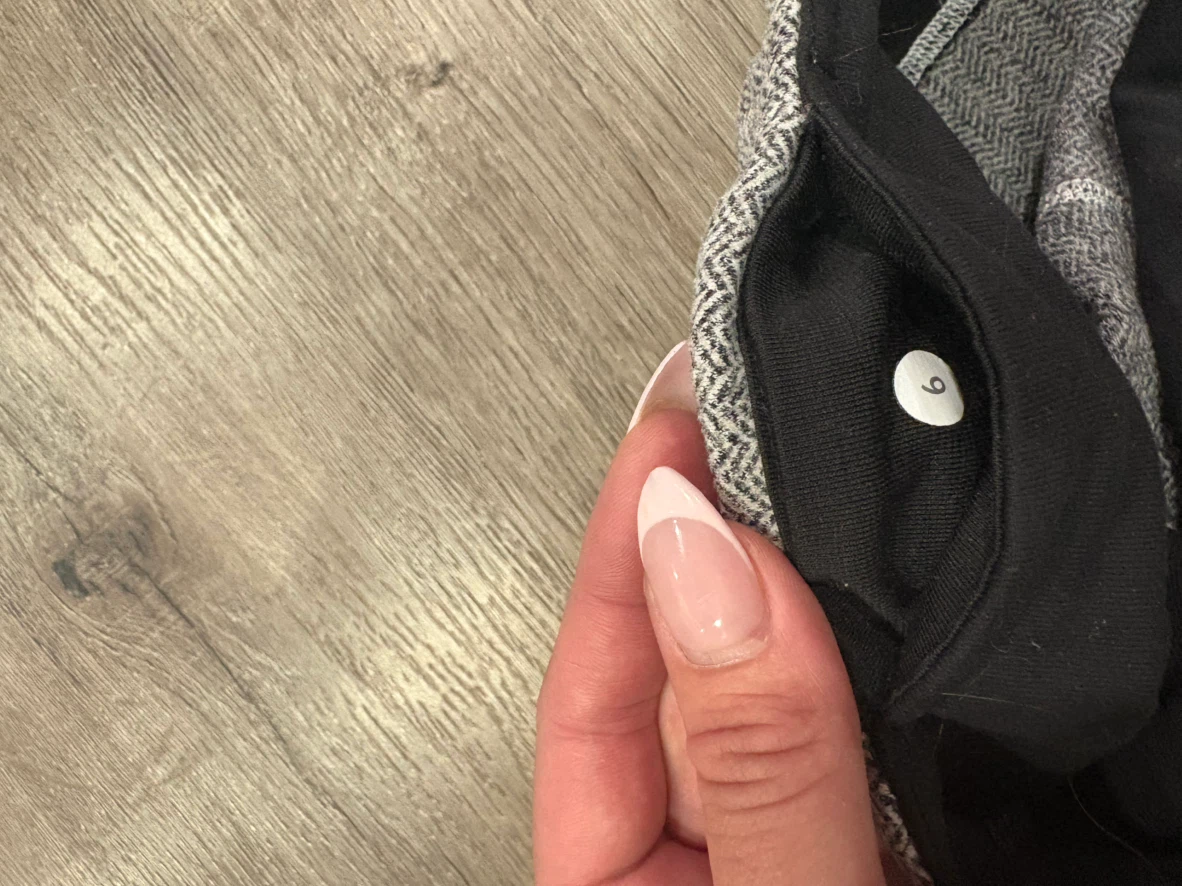 Lululemon Grey Herringbone Leggings Size 6 - photo 4