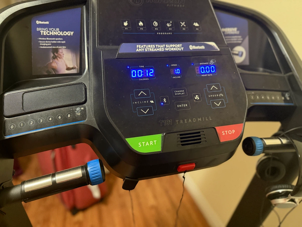 Horizon Fitness T101 Treadmill - photo 3