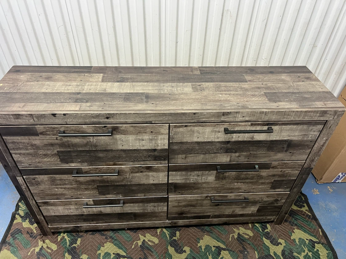 ASHLEY FURNITURE 6 DRAWER DRESSER - photo 2