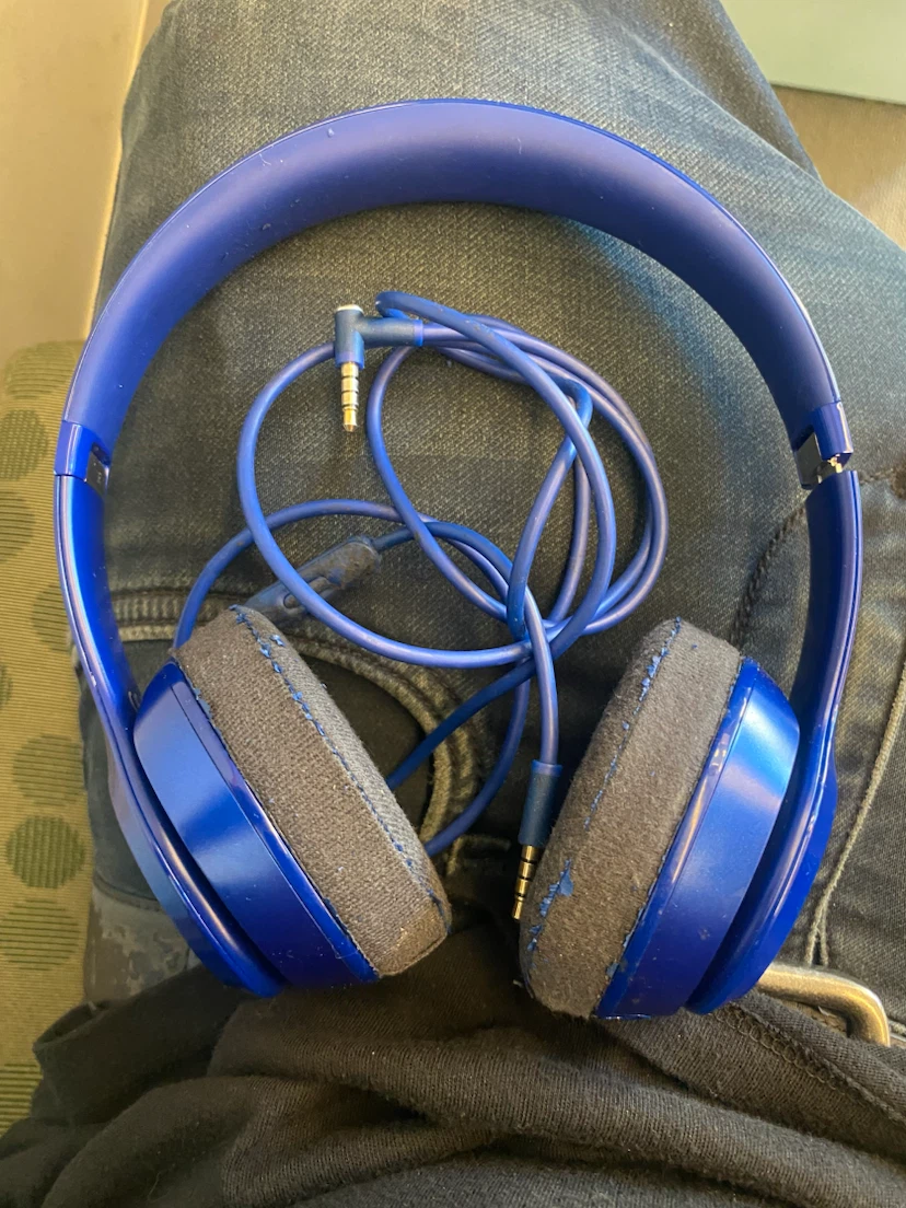Beats Solo 2 Headphones only left side works