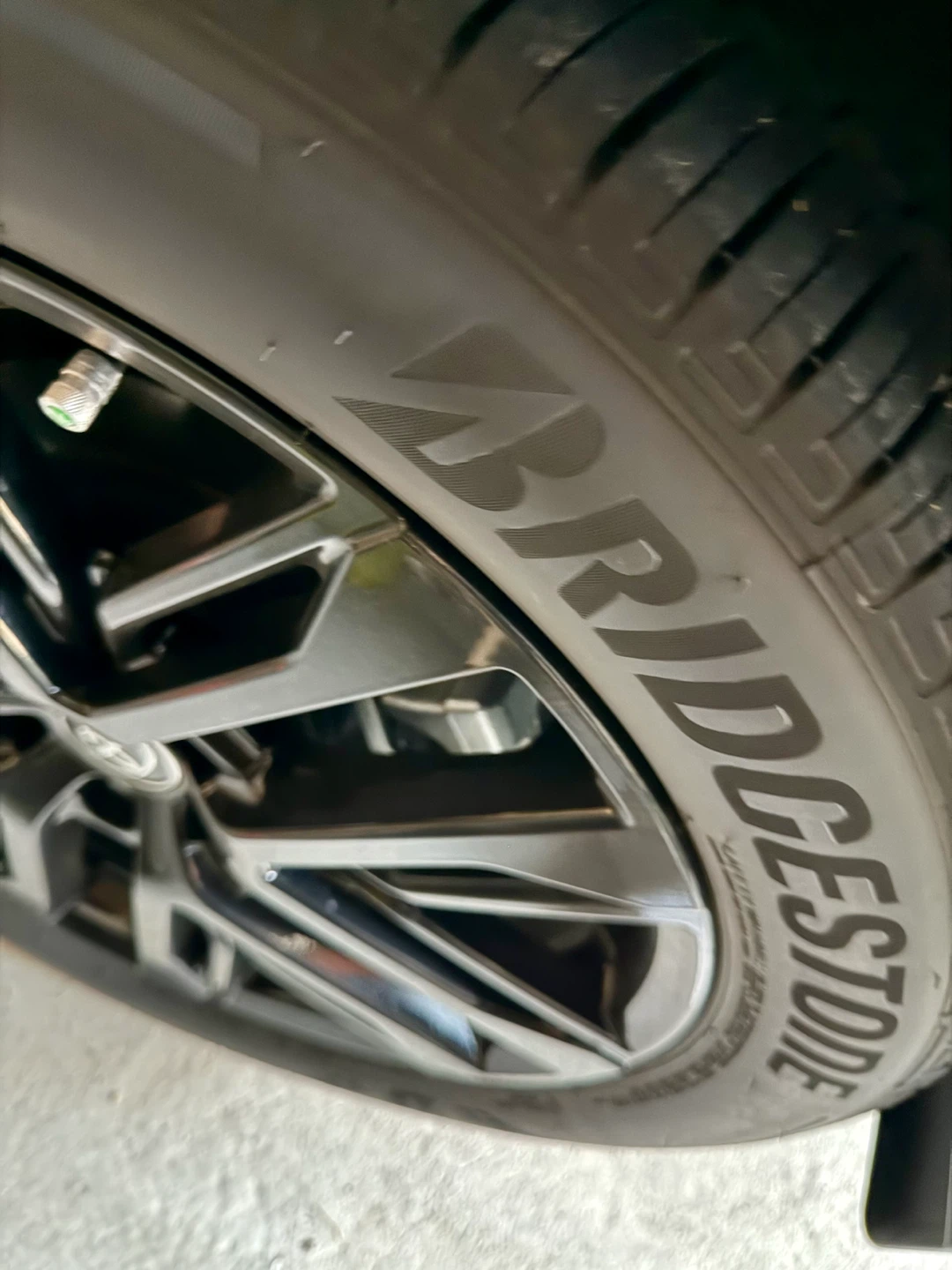 Bridgestone All Season  P235/50R20   1 month old/400 KM