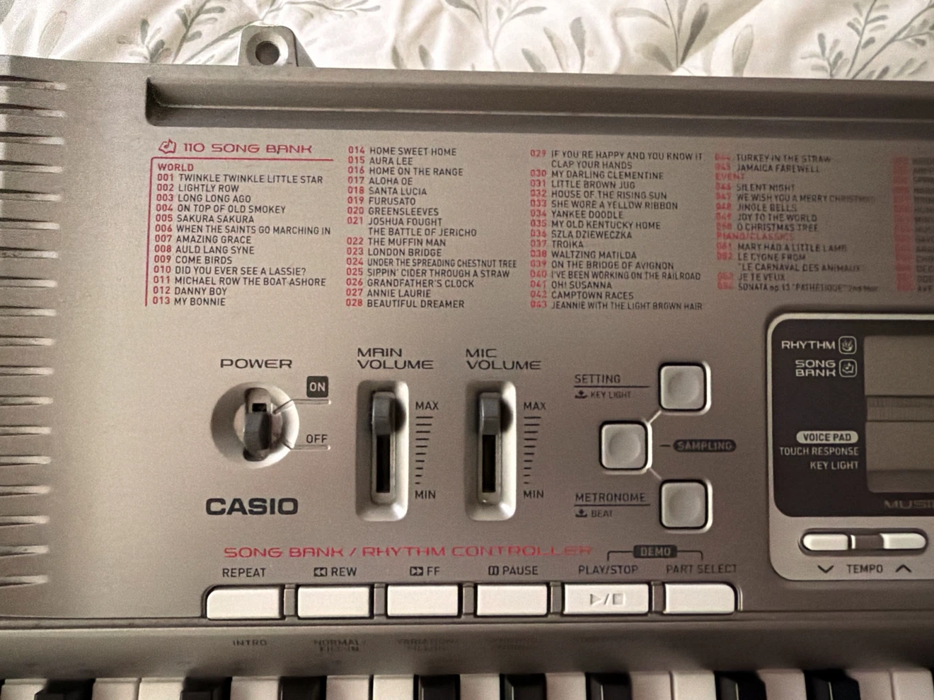 Casio LK-230 Electronic Keyboard - photo 3